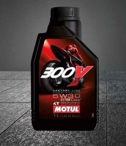 Motul 300 V 15W50 Motorcycle Engine Oil 1L - Biker.Store - www.biker.store