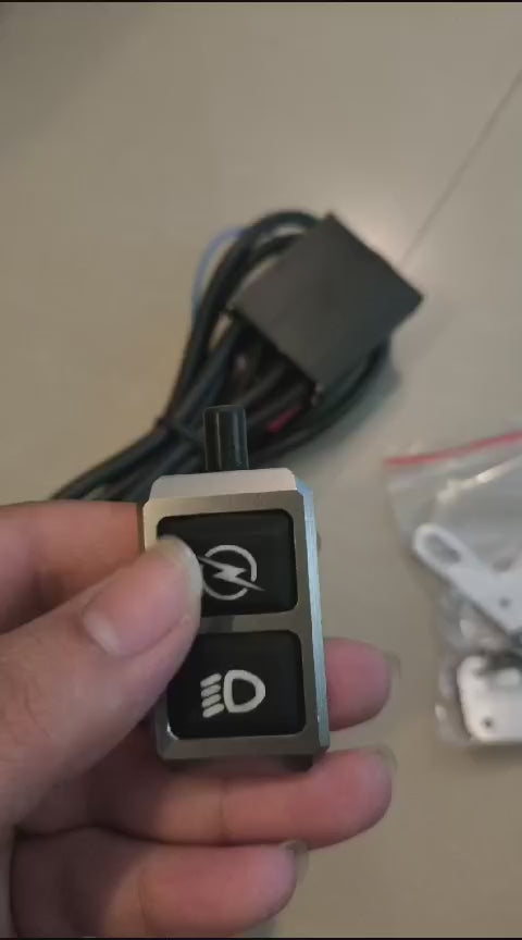 Load video: Remote Control Wiring Harness for LED Light Bar, 40A Fuse Remote On Off Switch Relay Wiring Harness for LED Work Lights Driving fog lights